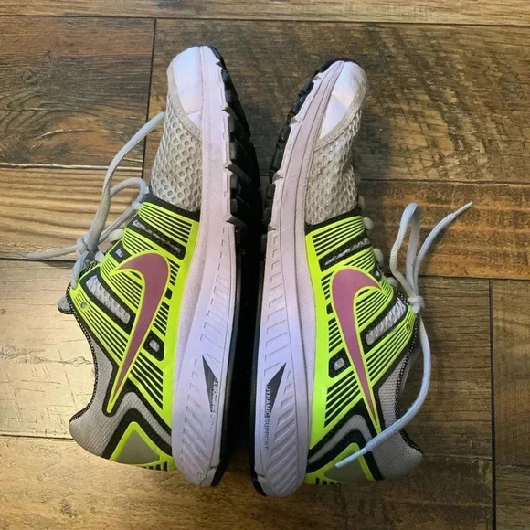 Nike Structure 16 Womens 8 Running Shoe Grey Purple Neon Yellow Preowned‎ - Picture 7 of 9